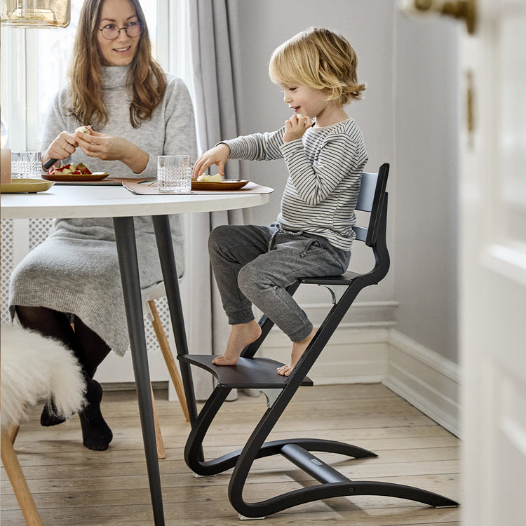 Classic high chair wo. safety bar, Black