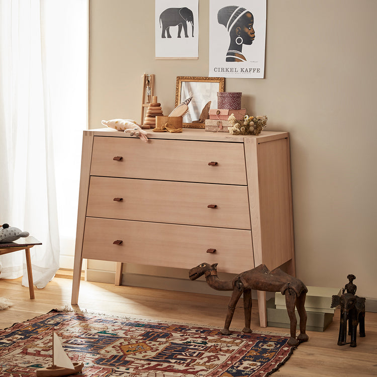 Leander Linea dresser, Beech