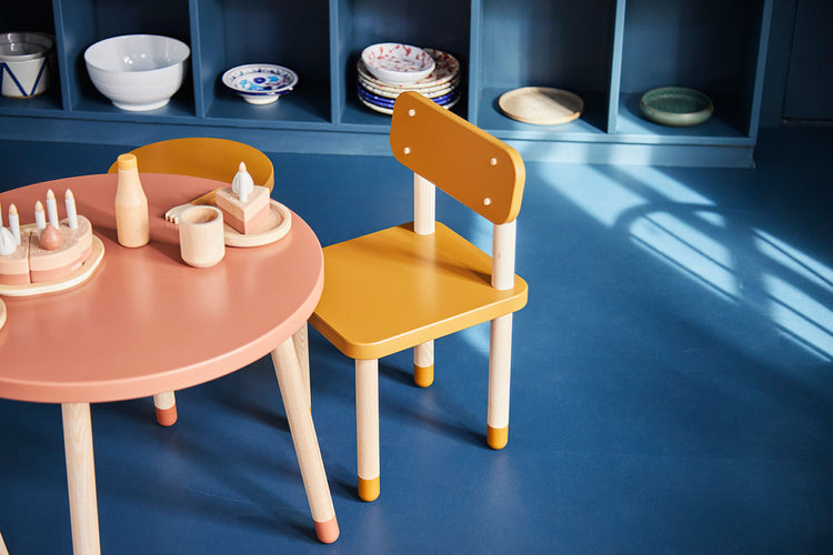 Dots Table, Blush