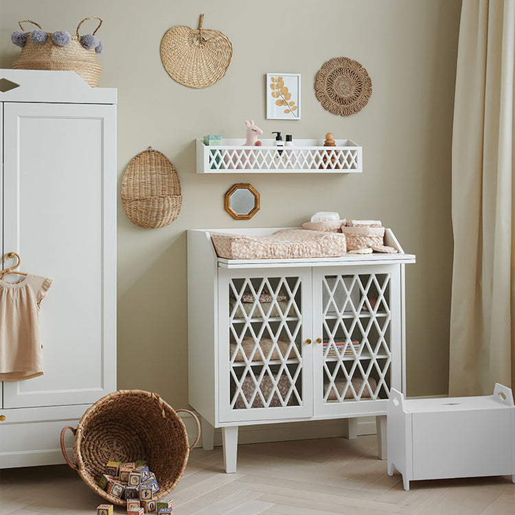 Harlequin Changing Table, White