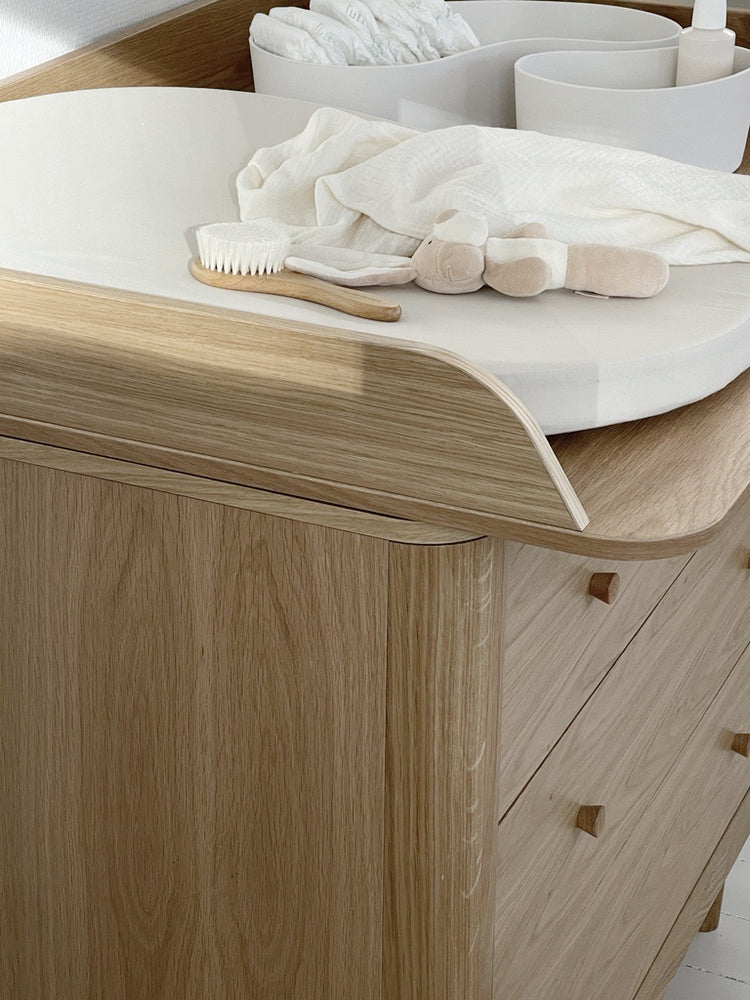 Nature dresser, oak