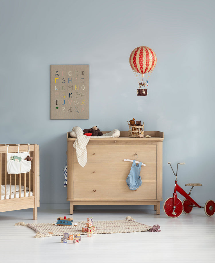 Wood Nursery Dresser 3 drawers with large top, Oak