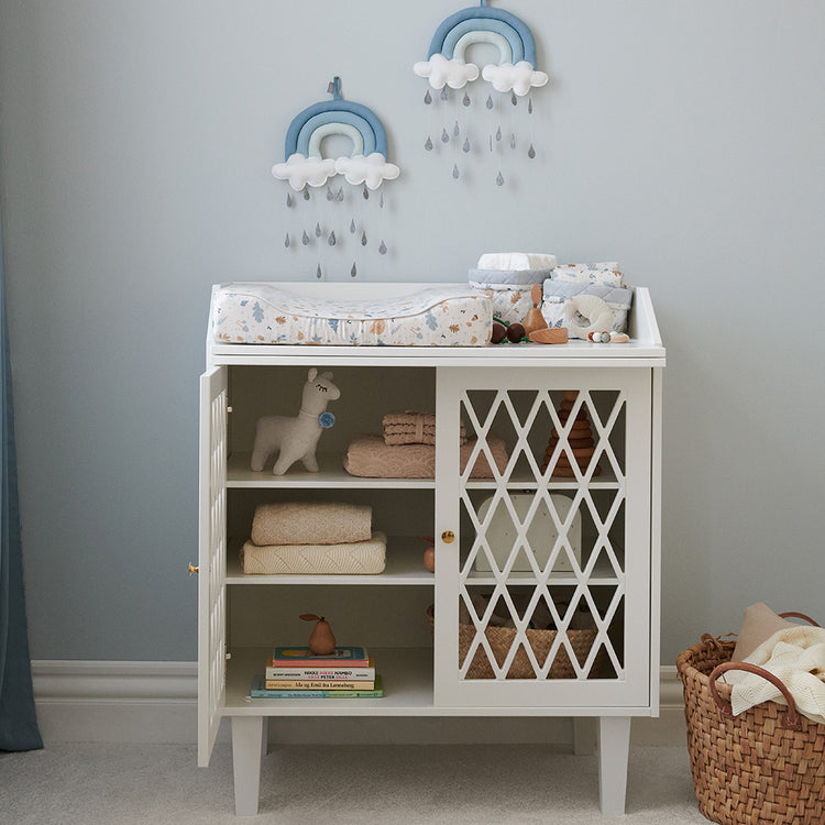 Harlequin Changing Table, White