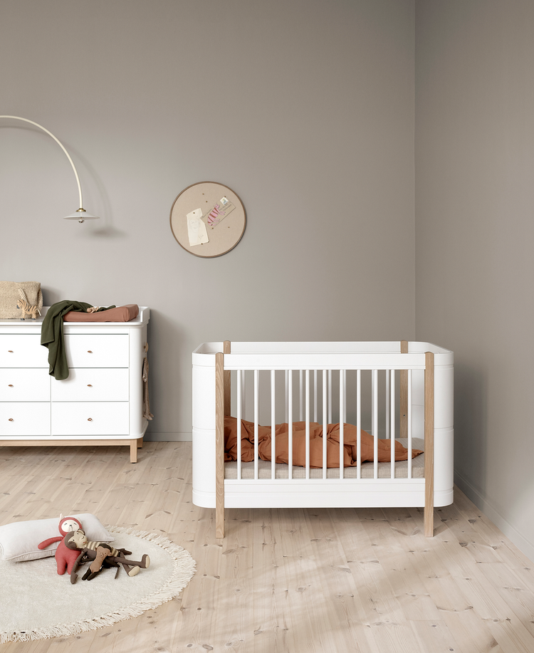 Lettino evolutivo Wood Mini+ senza kit, 0-3 anni, Bianco/Rovere